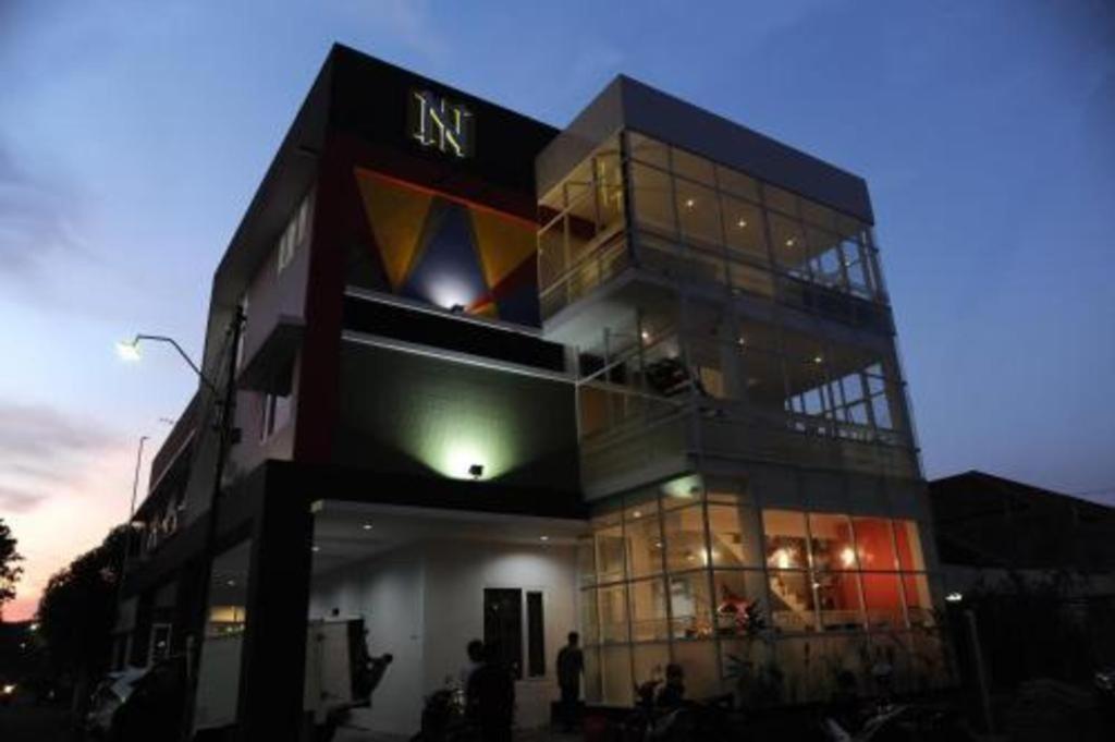 Nozz Hotel